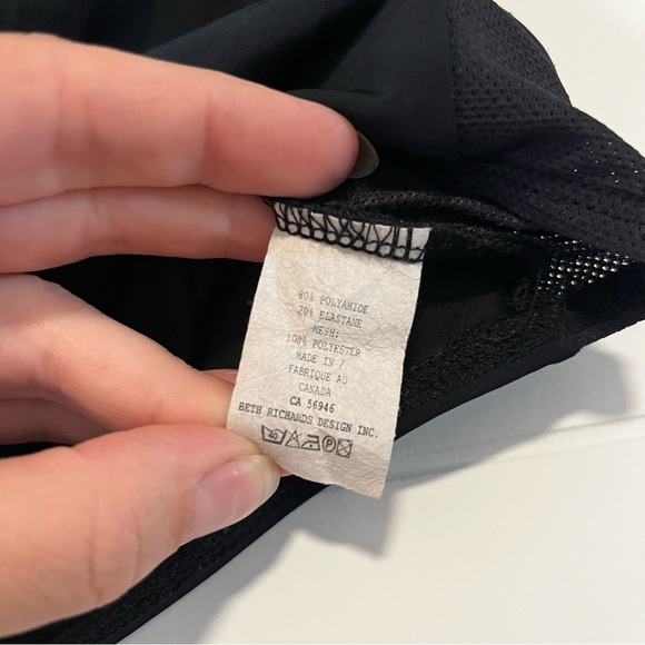 Beth Richards | Crop Top/ Bikini Top - Picture 14 of 14